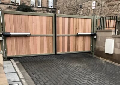 Automatic Wooden Driveway Gate Installed in Edinburgh