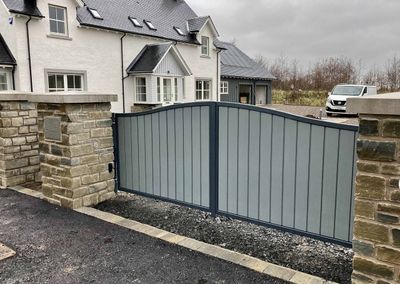 AES (SCOTLAND) LTD recently installed automatic driveway gates Perth