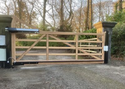 AES (Scotland) Ltd recently installed Iroko five bar automatic swing gate in Kirkliston