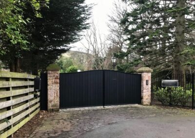 Automatic Aluminium Driveway Gates installed in Edinburgh