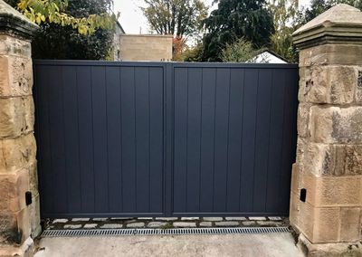 Automatic Aluminium Driveway Gates installed in Edinburgh