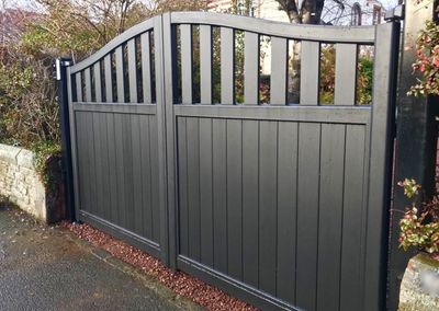 Automatic Aluminium Driveway Gates installed in Edinburgh