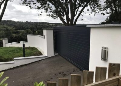 Automatic Aluminium Cantilever Sliding Gate Glasgow