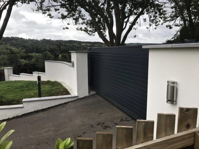 Automatic Aluminium Cantilever Sliding Gate Glasgow