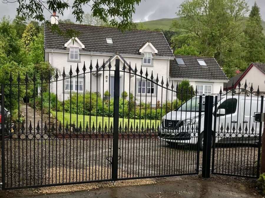 New Manual Metal Gates Stirlingshire