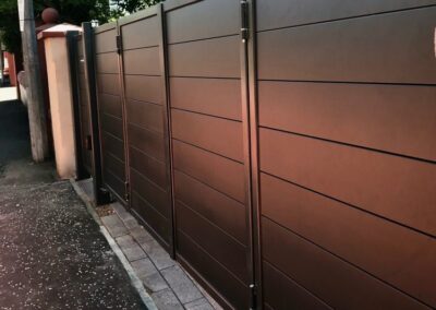Automatic Aluminium Bi-Fold Gates installed in Edinburgh