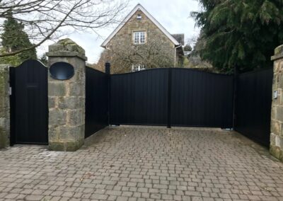 Automatic Aluminium Driveway Gates installed in Edinburgh