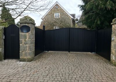 Automatic Aluminium Driveway Gates installed in Edinburgh