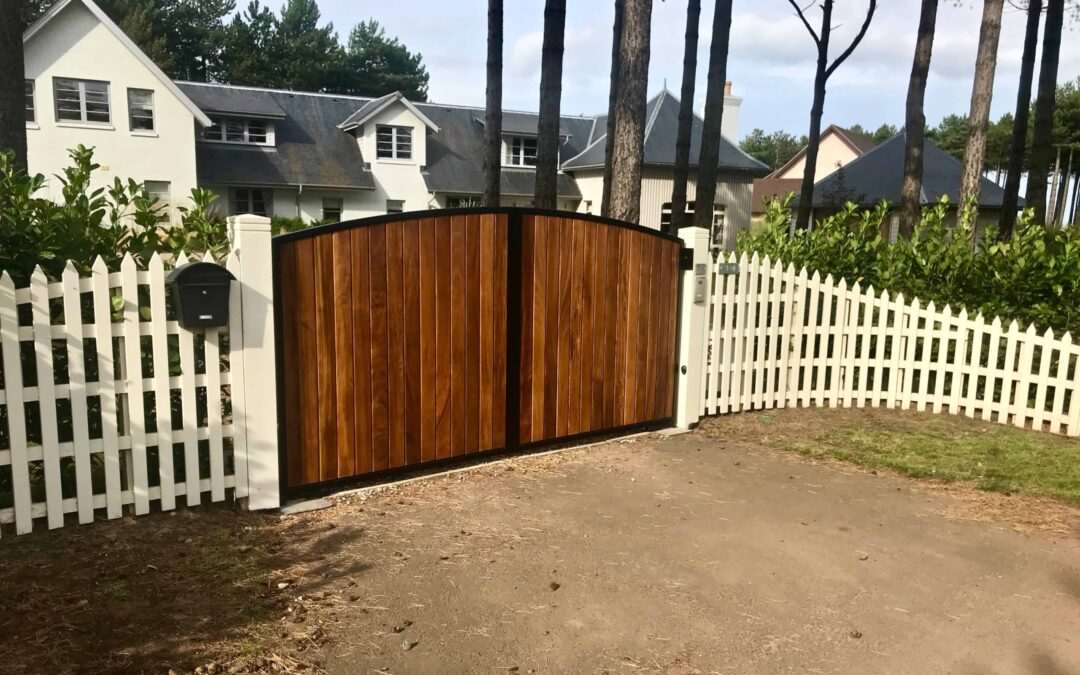 New Automatic Wooden Driveway Gate Archerfield North Berwick
