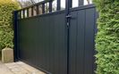 AES (SCOTLAND) LTD recently installed manual aluminium driveway gates Edinburgh.