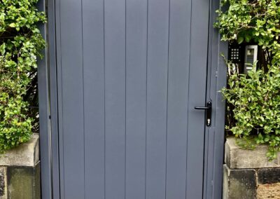 AES (SCOTLAND) LTD recently installed aluminium pedestrian gate in Edinburgh.
