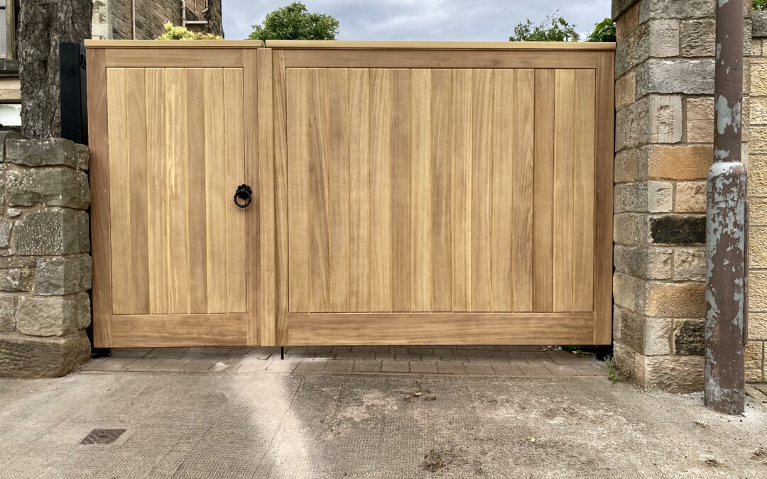 New Manual Iroko Wooden Gates Edinburgh