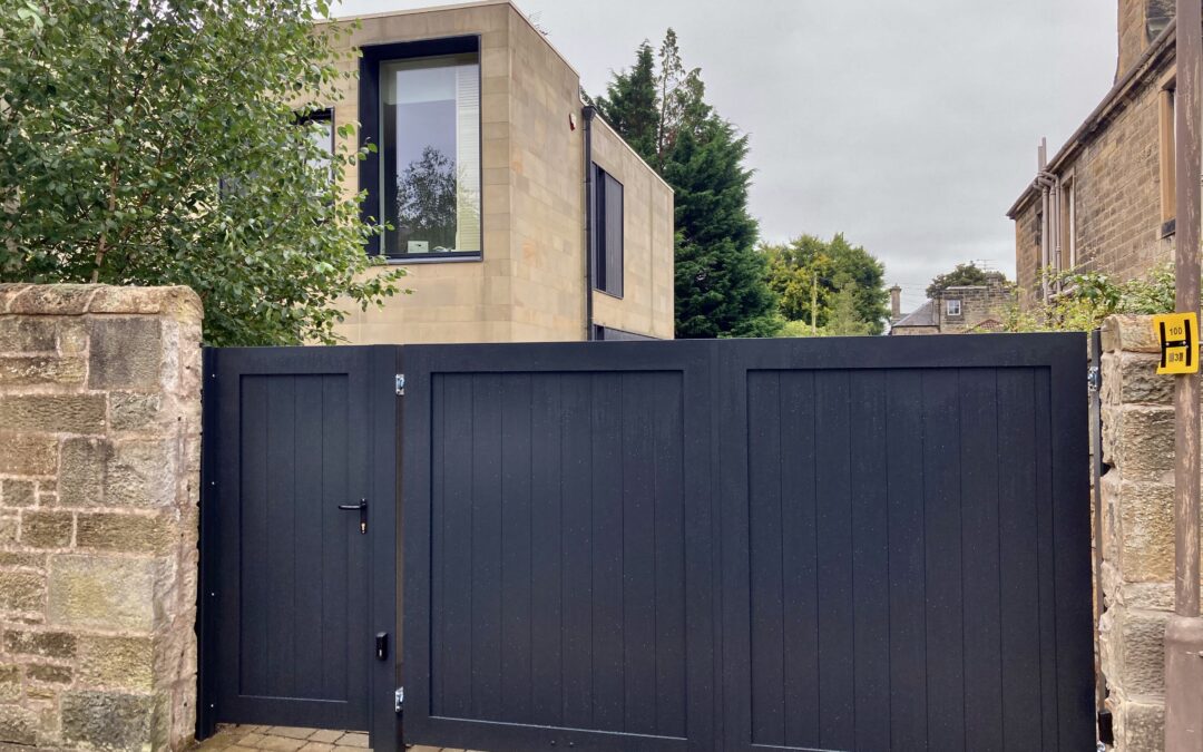 New Automatic Aluminium Gates with Matching Pedestrian Gate Edinburgh