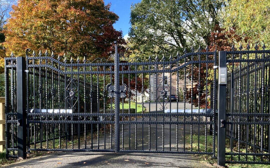 New Automatic Decorative Driveway Gates