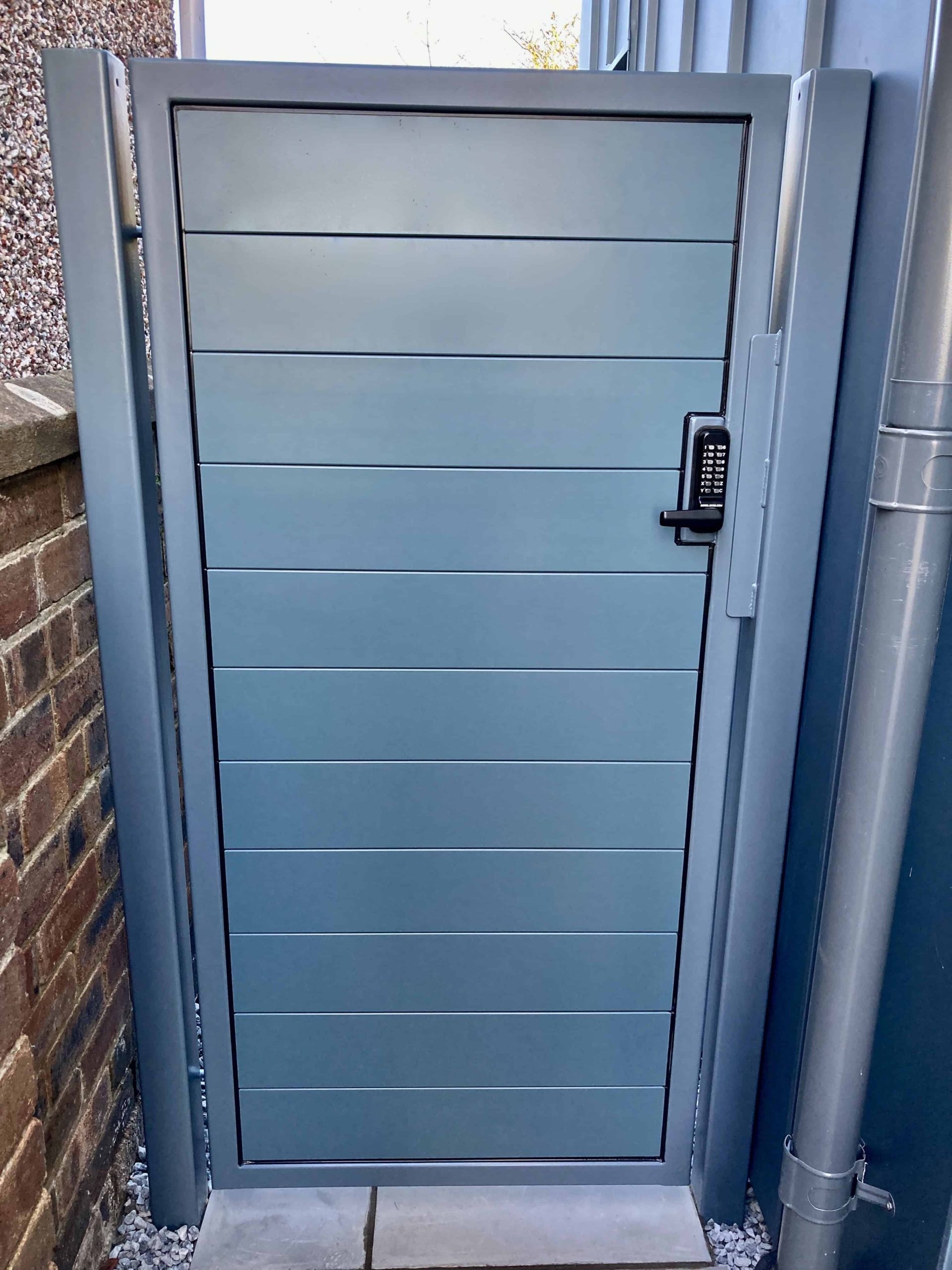 AES (SCOTLAND) LTD recently installed aluminium pedestrian gate in St Andrews