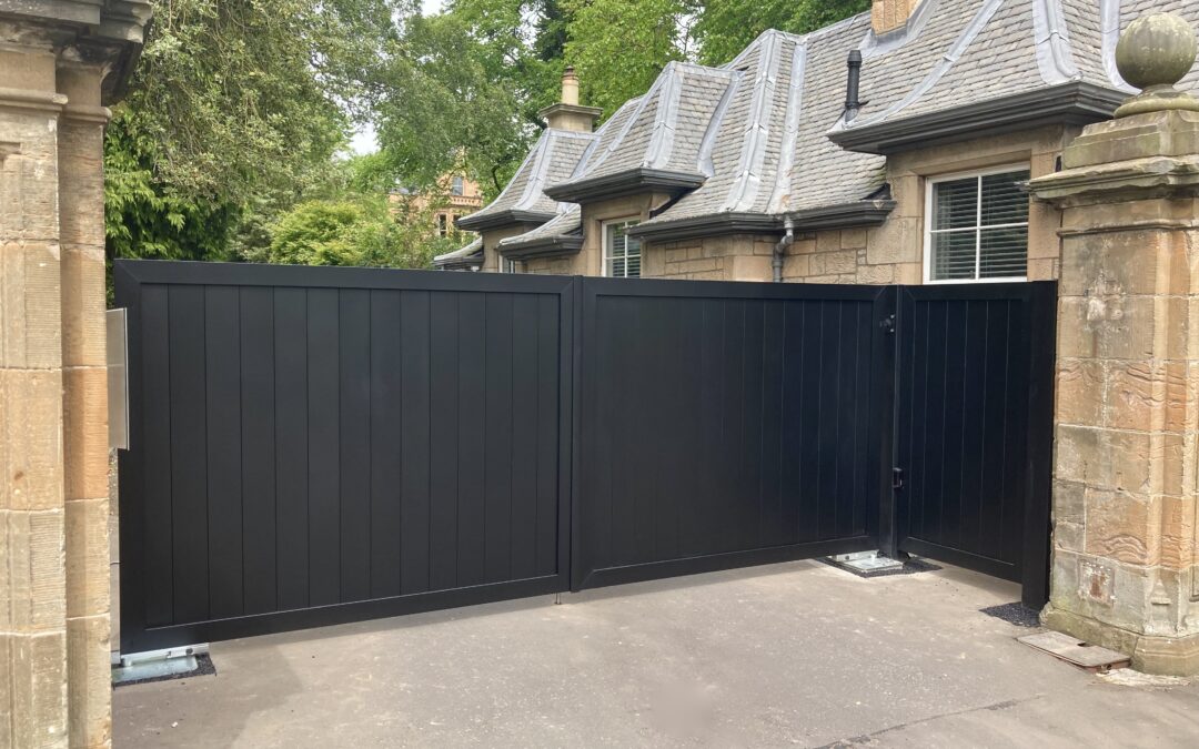 New Automatic Aluminium Driveway Gates With Matching Pedestrian Gate And Side Panel Edinburgh