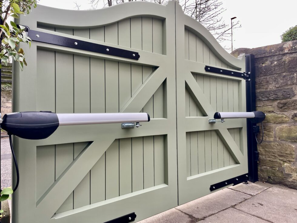 Automatic Wooden Driveway Gates Edinburgh