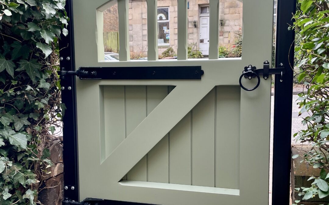 High-Quality Wooden Pedestrian Gate Edinburgh