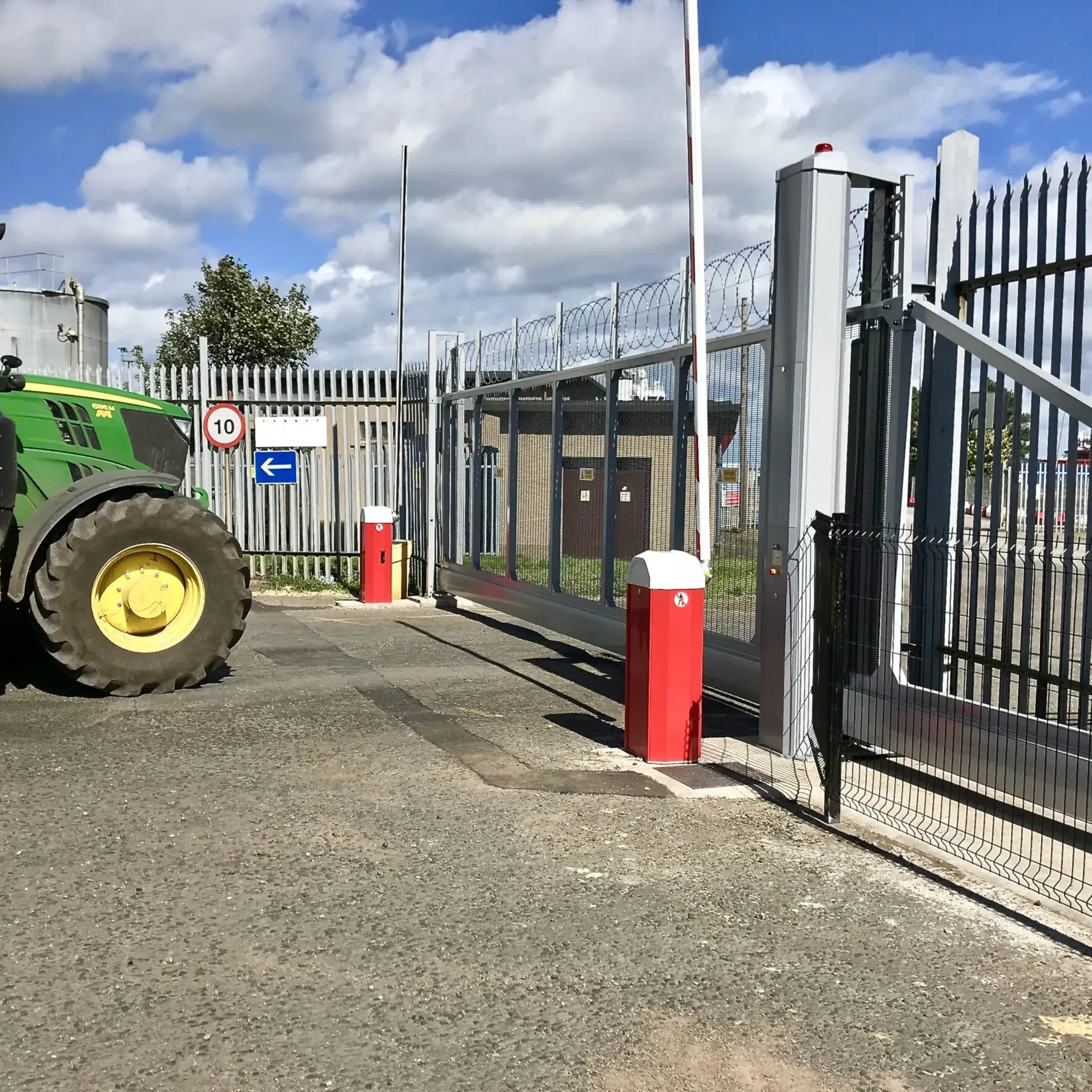 Automatic dual car park barriers installed in Edinburgh