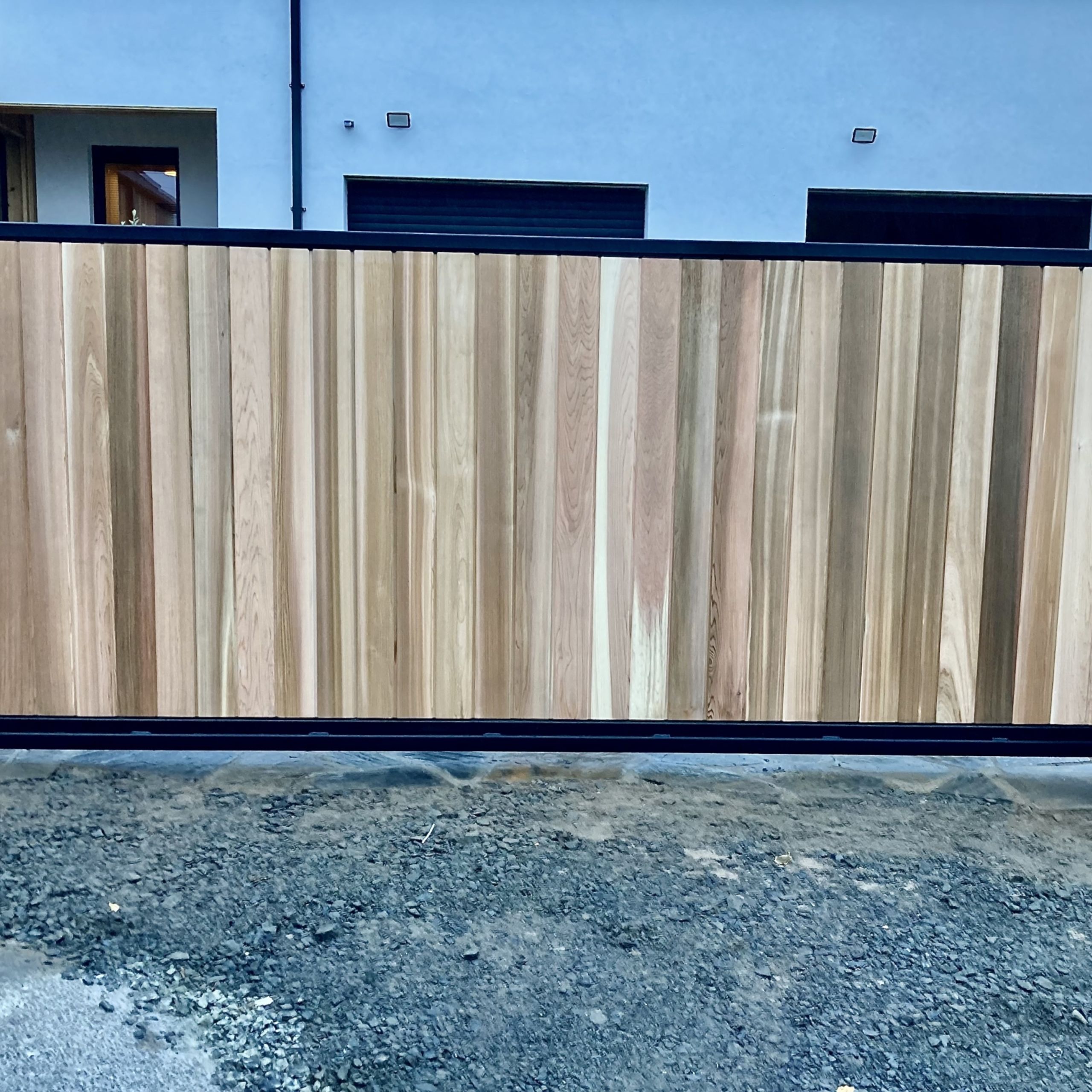 Electric Cantilever Sliding Gate installed in Glenrothes