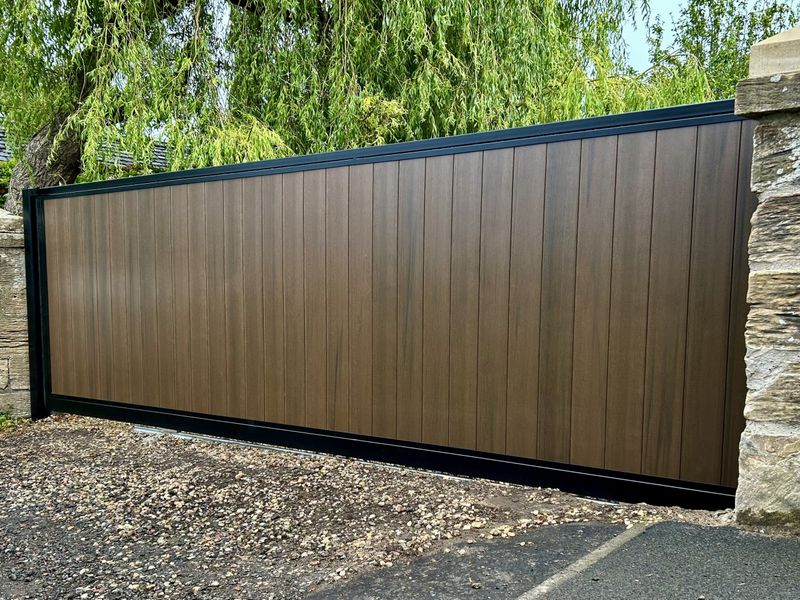 Electric Tracked Sliding Gate Linlithgow, Scotland